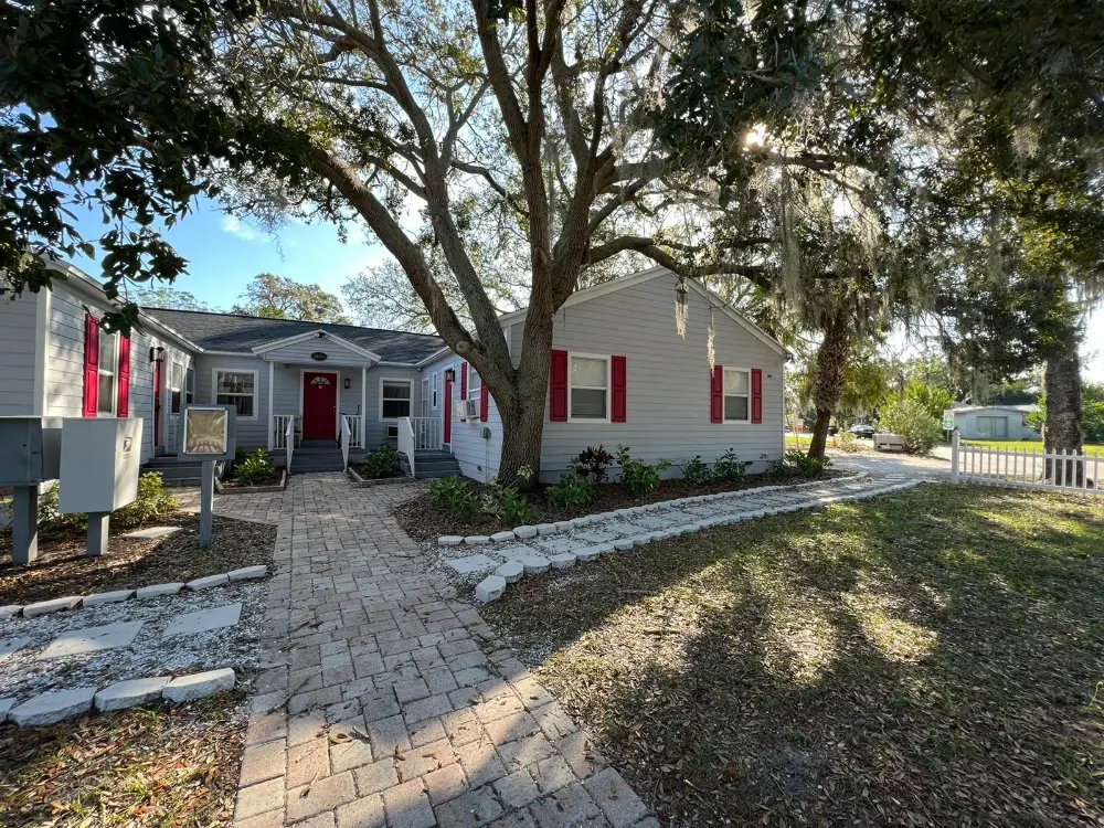 Rose Apartments photo 5