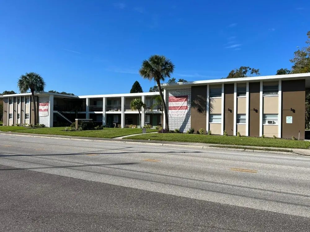 Avalon Apartments photo 6
