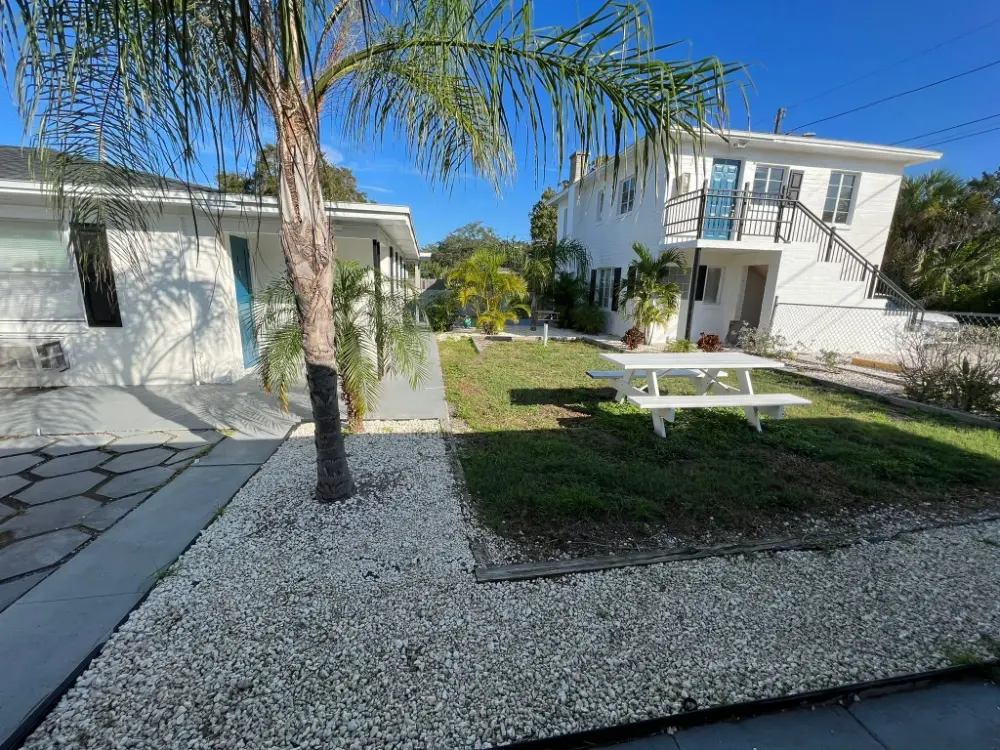 St. Pete Gardens photo 4