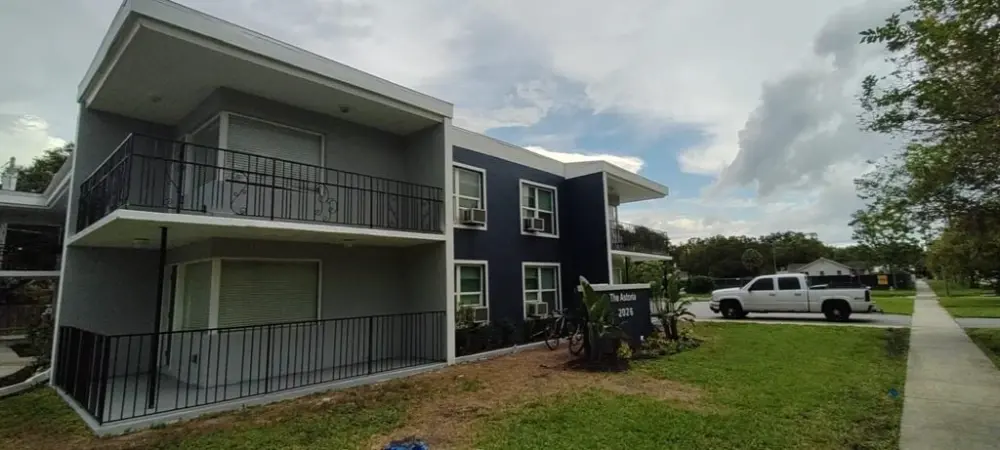 Astoria Apartments photo 8