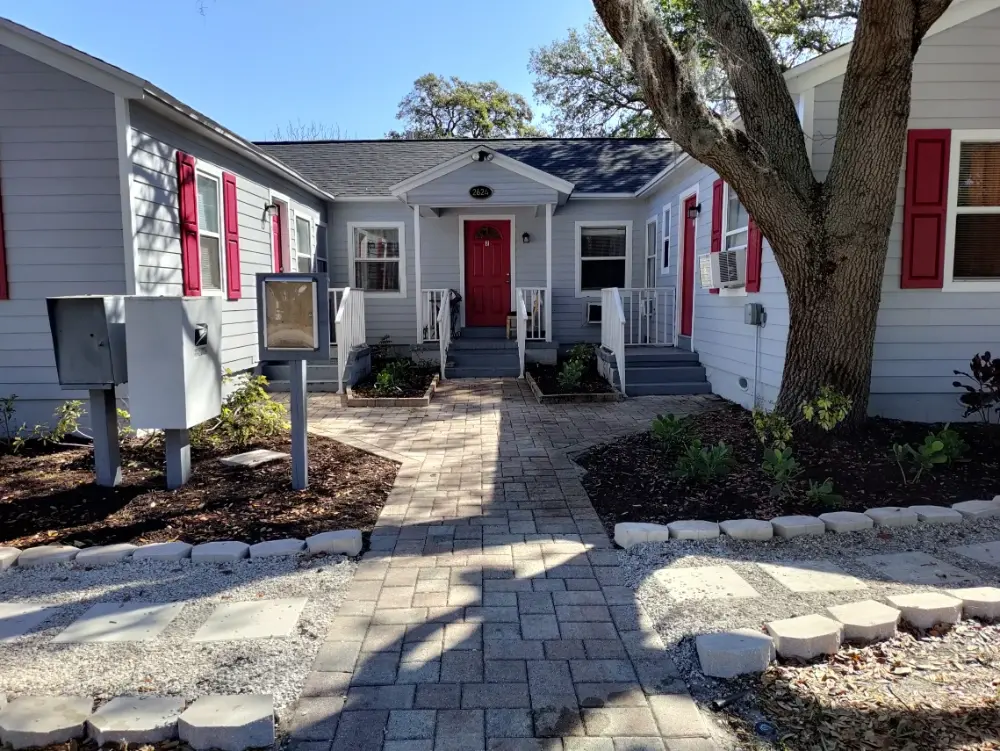 Rose Apartments